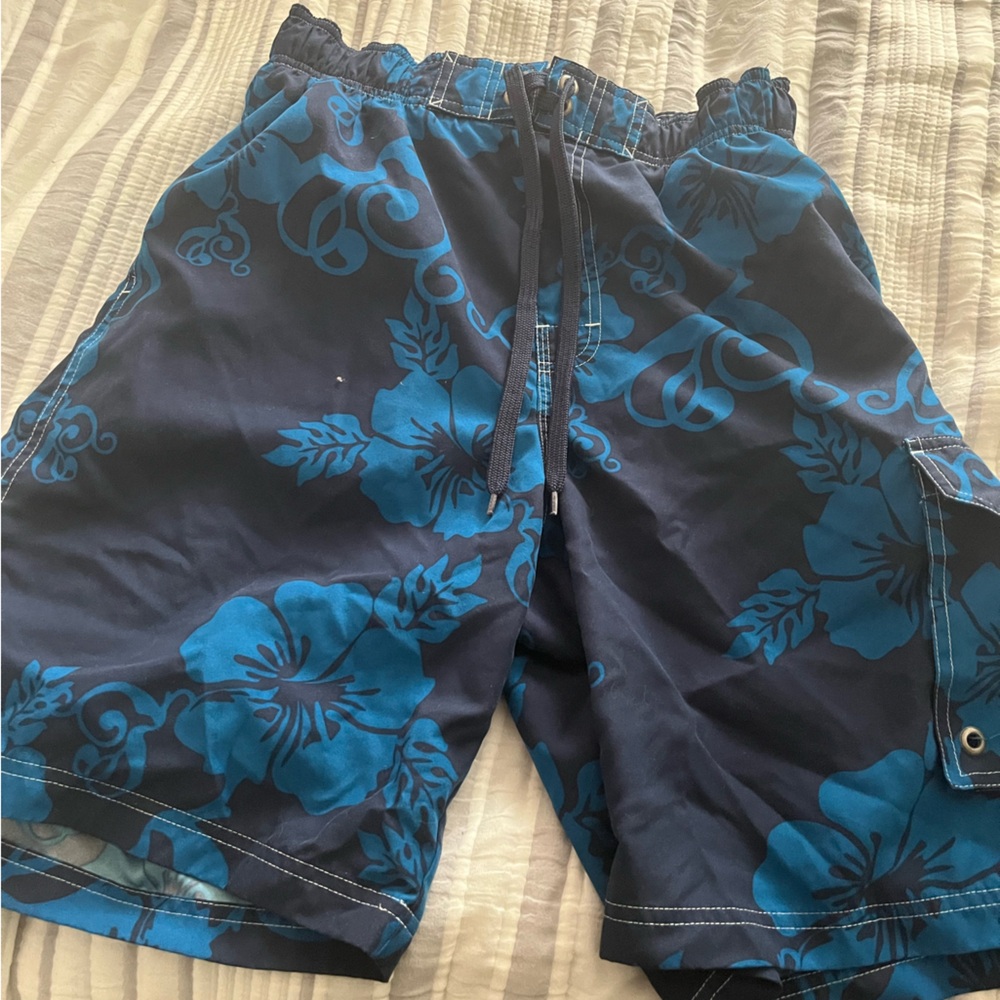 Hawaiian Print Medium Swim Trunks